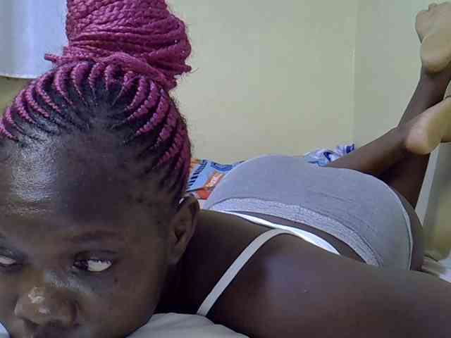 Sweet-Tiffany webcam