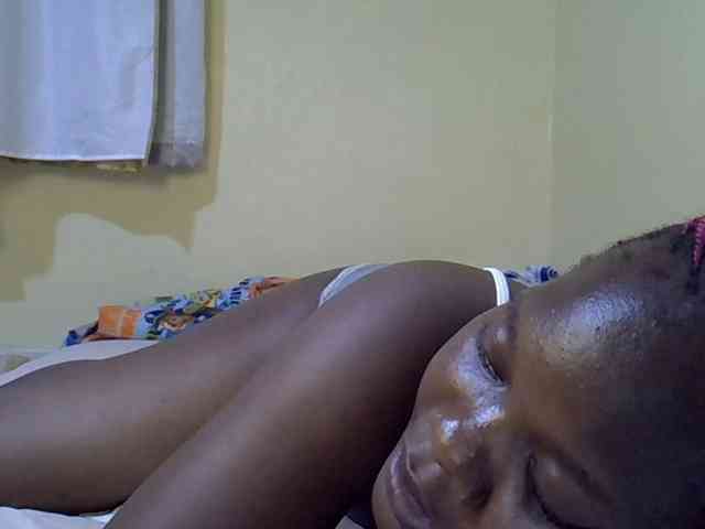 Sweet-Tiffany webcam