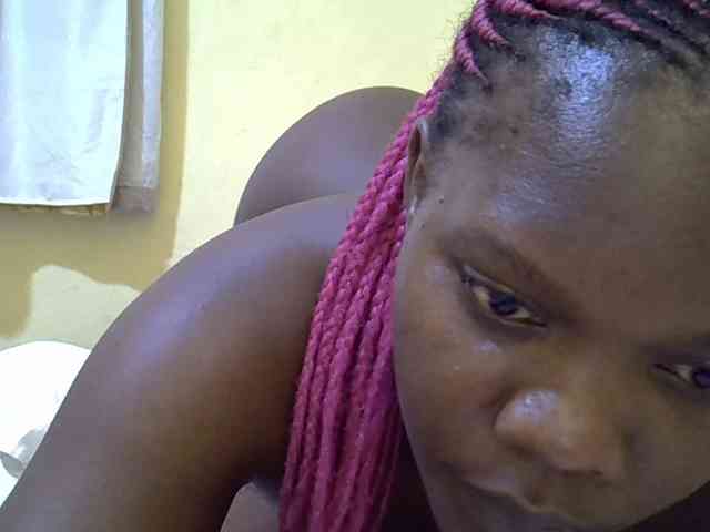 Sweet-Tiffany webcam