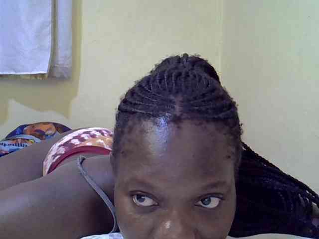 Sweet-Tiffany webcam