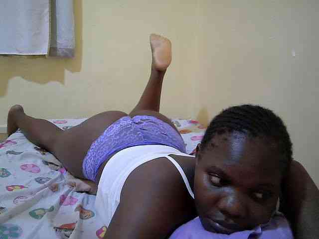 Sweet-Tiffany webcam