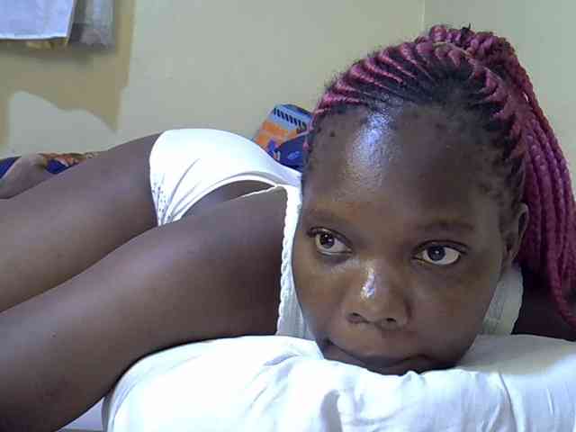 Sweet-Tiffany webcam