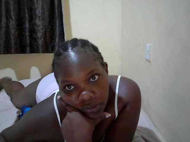 Sweet-Tiffany webcam