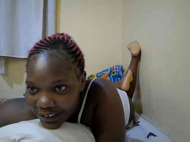 Sweet-Tiffany webcam