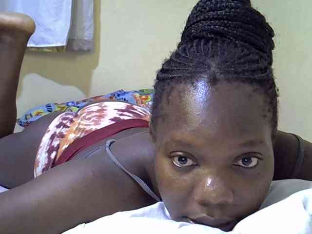 Sweet-Tiffany webcam