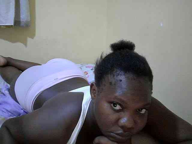 Sweet-Tiffany webcam