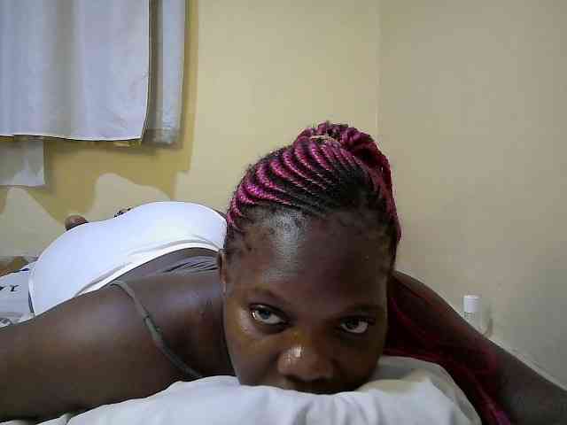 Sweet-Tiffany webcam