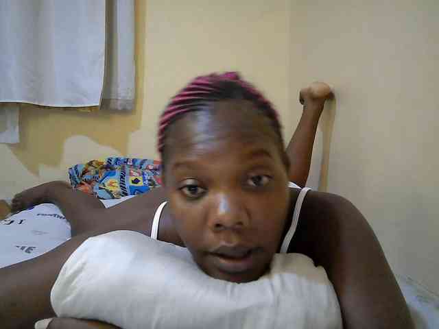 Sweet-Tiffany webcam