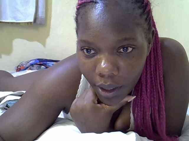 Sweet-Tiffany webcam