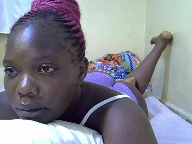 Sweet-Tiffany webcam