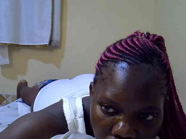 Sweet-Tiffany webcam