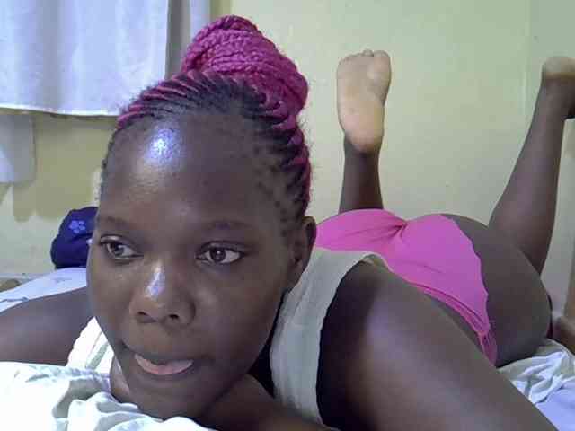 Sweet-Tiffany webcam
