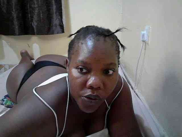 Sweet-Tiffany webcam