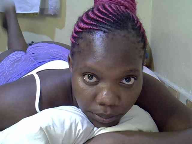 Sweet-Tiffany webcam