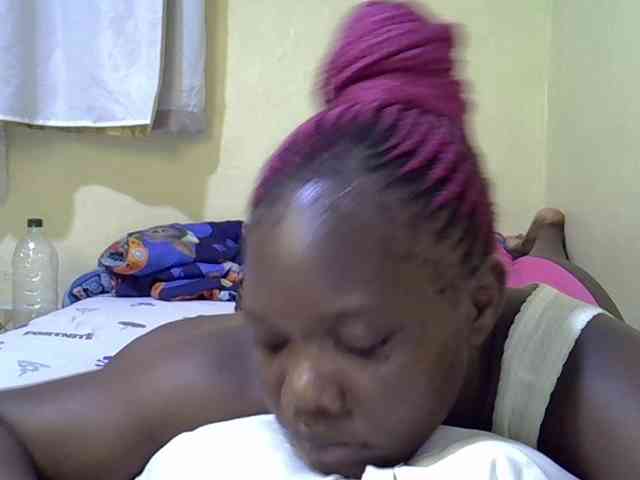 Sweet-Tiffany webcam