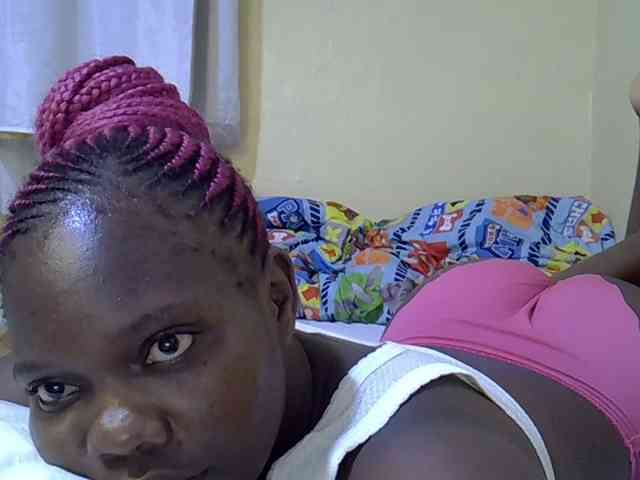 Sweet-Tiffany webcam