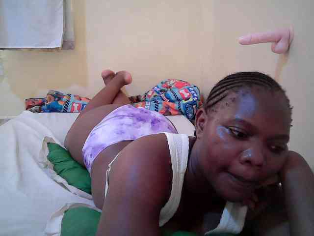 Sweet-Tiffany webcam