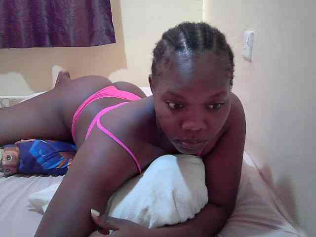 Sweet-Tiffany webcam