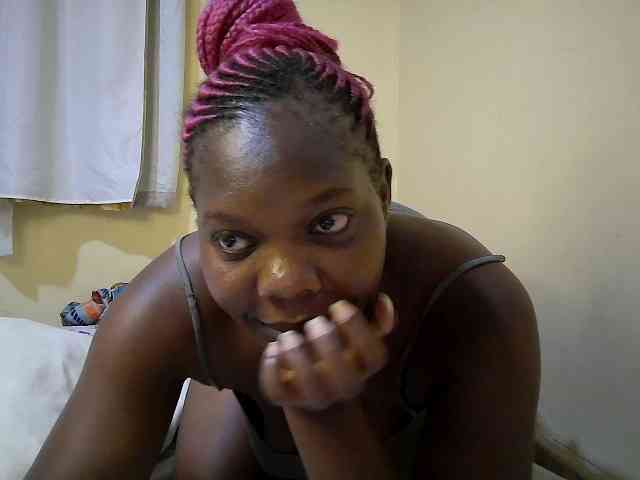 Sweet-Tiffany webcam