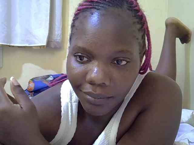 Sweet-Tiffany webcam