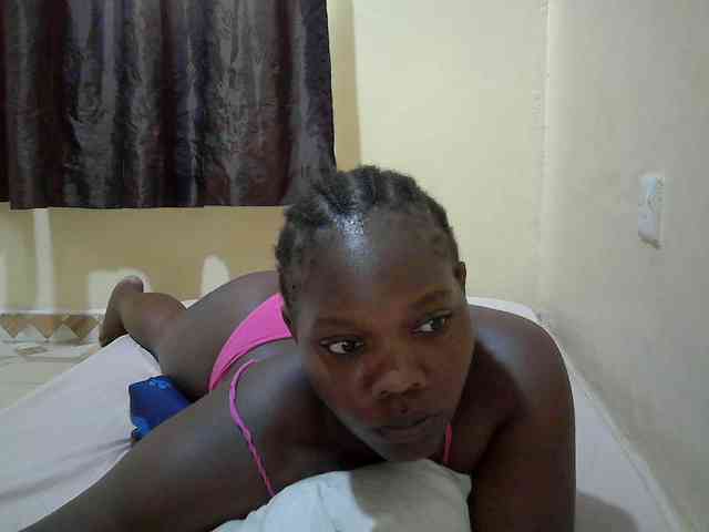 Sweet-Tiffany webcam