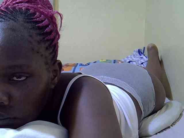 Sweet-Tiffany webcam