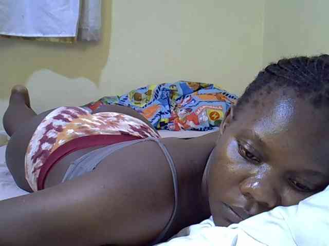 Sweet-Tiffany webcam