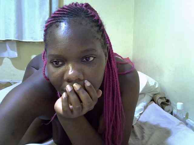Sweet-Tiffany webcam