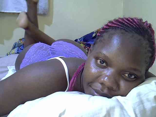 Sweet-Tiffany webcam