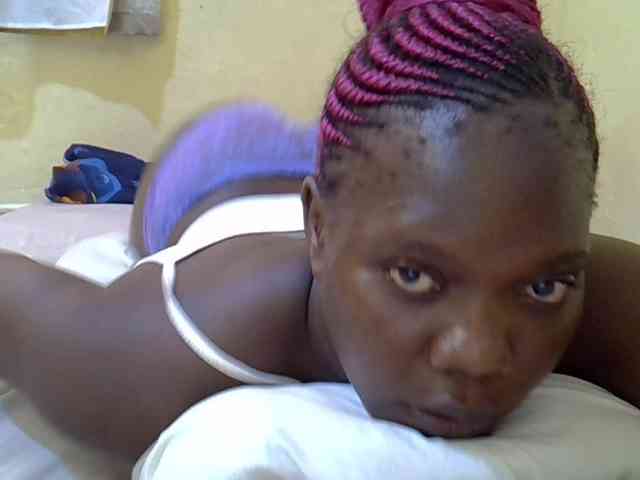 Sweet-Tiffany webcam