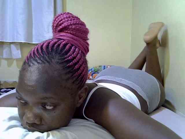 Sweet-Tiffany webcam