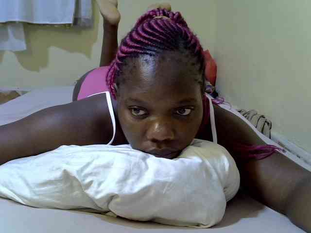 Sweet-Tiffany webcam