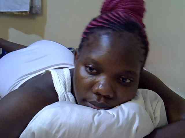 Sweet-Tiffany webcam