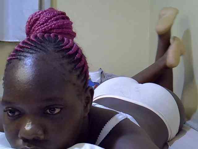 Sweet-Tiffany webcam
