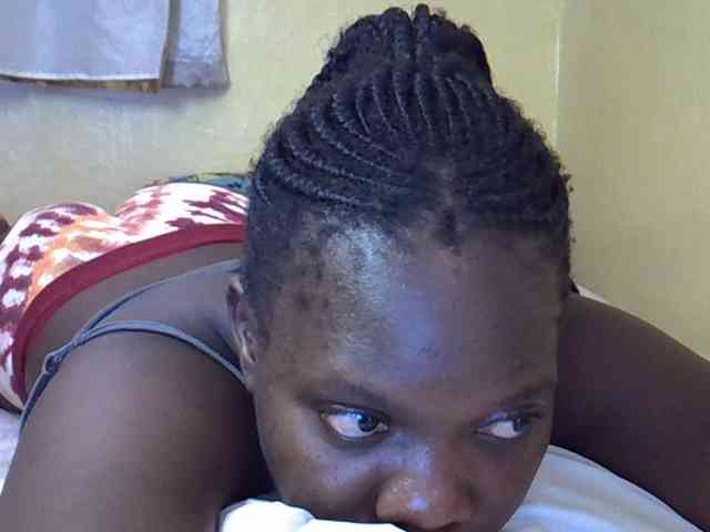 Sweet-Tiffany webcam