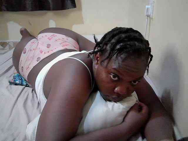 Sweet-Tiffany webcam