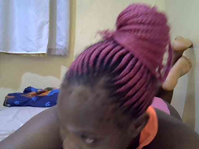 Sweet-Tiffany webcam
