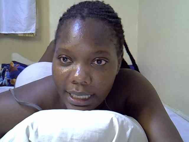 Sweet-Tiffany webcam