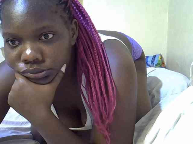 Sweet-Tiffany webcam