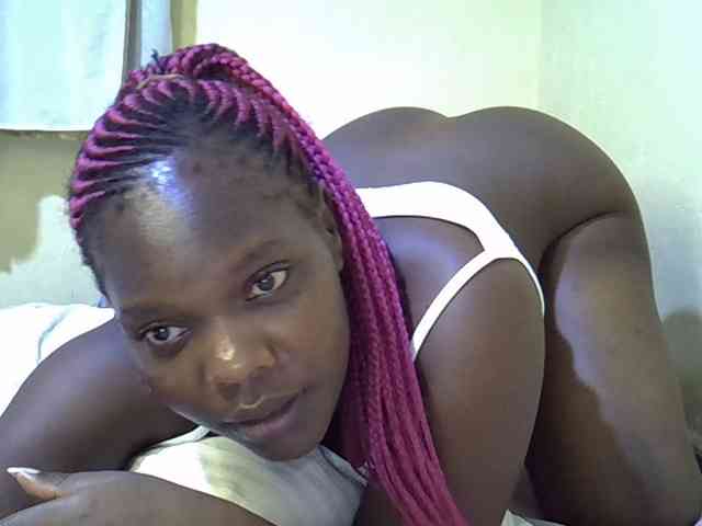 Sweet-Tiffany webcam