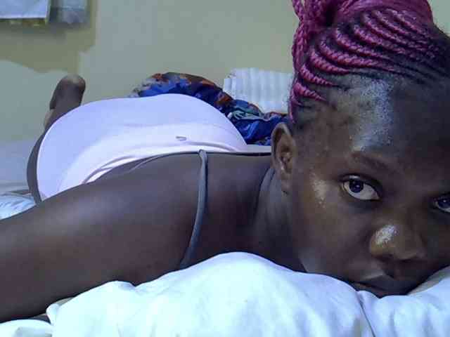 Sweet-Tiffany webcam
