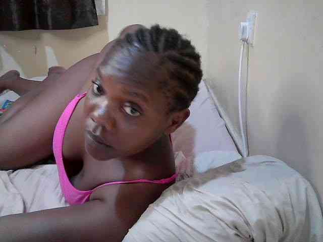 Sweet-Tiffany webcam