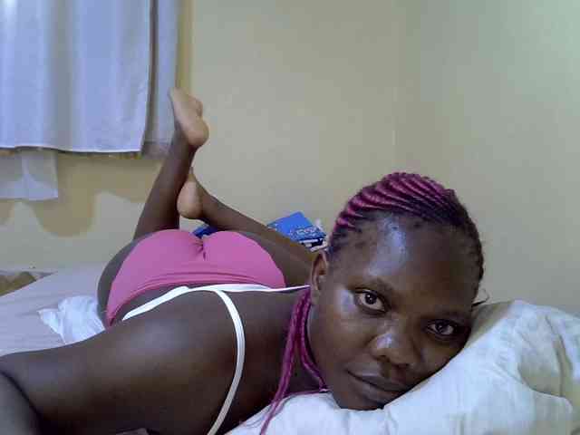 Sweet-Tiffany webcam