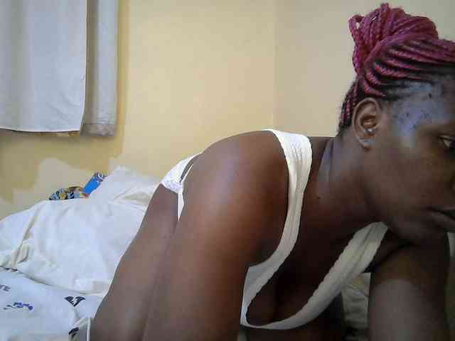 Sweet-Tiffany webcam