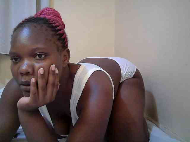 Sweet-Tiffany webcam
