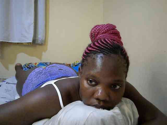 Sweet-Tiffany webcam