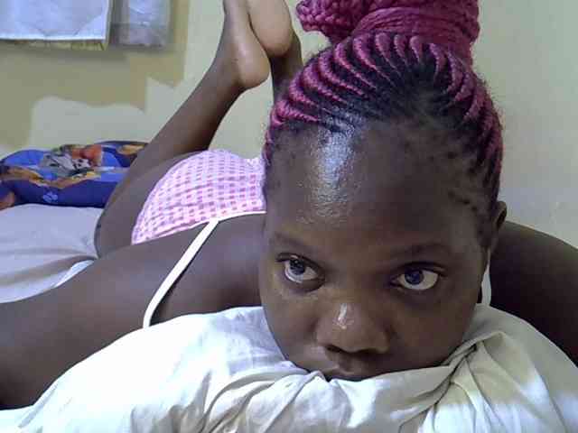 Sweet-Tiffany webcam
