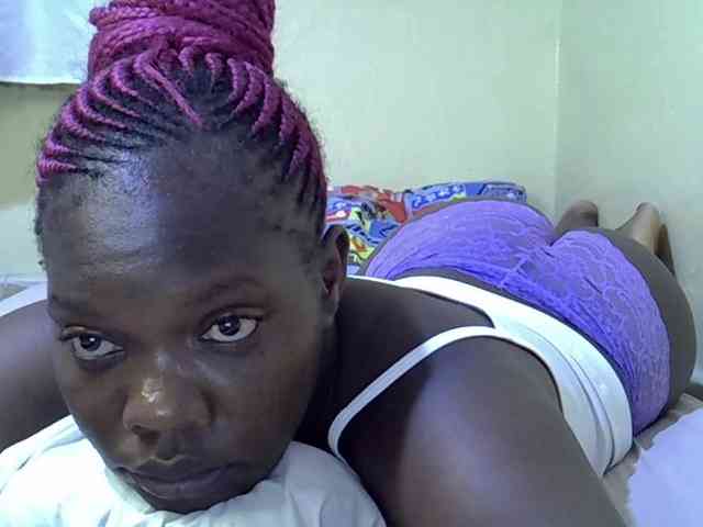 Sweet-Tiffany webcam
