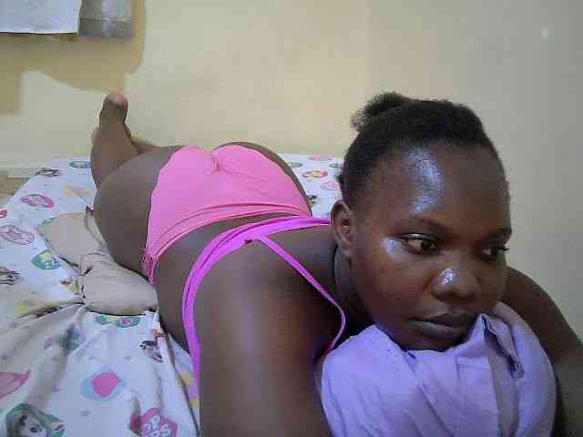 Sweet-Tiffany webcam