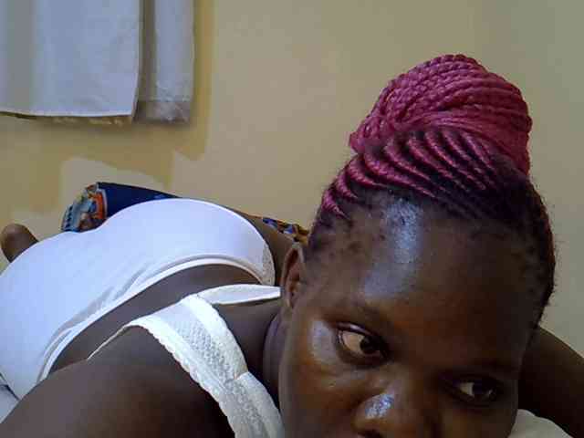 Sweet-Tiffany webcam